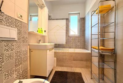 Apartament cu 3 camere semidecomandat, mobilat în Giroc - 10