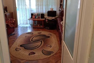 Apartament cu 3 camere decomandat în Central - 1