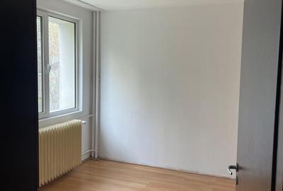 Titan, metrou, Barajul Cucuteni - 8