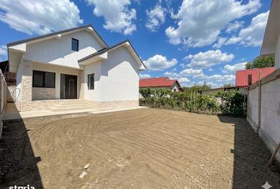 Casă cu 4 camere în Central