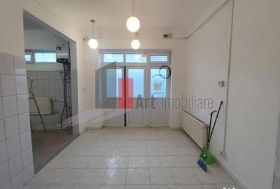 Spațiu comercial, de 142 mp, în Grivița - 2