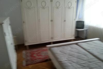 Inchiriez apartament 3 camere,etaj IV,B-dul Traian,Satu Mare - 1