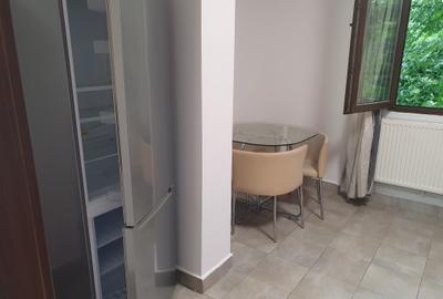 Apartament cu 3 camere semidecomandat în Drumul Taberei - 4