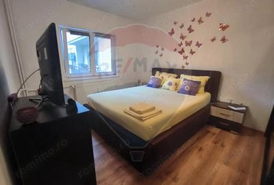 Vanzare ap 3 camere 2 bai etaj 1 complet decomandat zona Miorita - 6