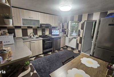 Casă individuală cu 7 camere cu Teren 186 Mp în Rahova - 6