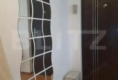 Apartament 1 camera, decomandat, bloc izolat, zona Blascovici