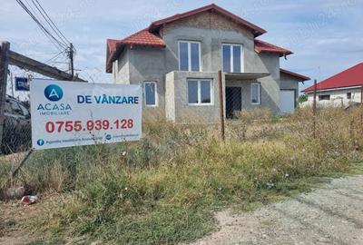 Casă cu Teren 500 Mp în Central