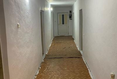 Casă cu 4 camere cu Teren 1000 Mp în Lehliu - 2