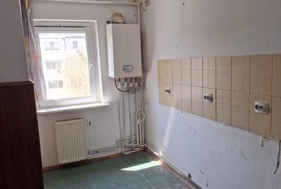 Apartament cu 3 camere decomandat în Popa Șapcă - 6
