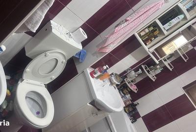 Apartament cu 4 camere decomandat în Poarta 6 - 2