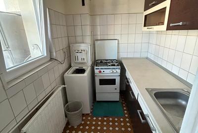 13 Septembrie,Panduri Stradal,Academia Militara 8 Min metrou,C ANAF - 5