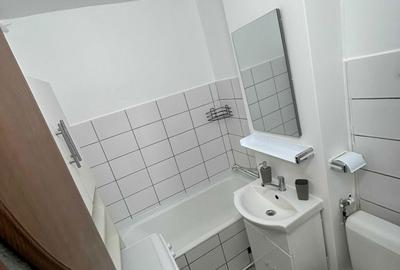 Garsonieră decomandată în Tractorul - 3