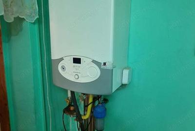 Casă cu 4 camere în Carani - 1