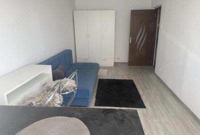 Garsonieră în Confecții