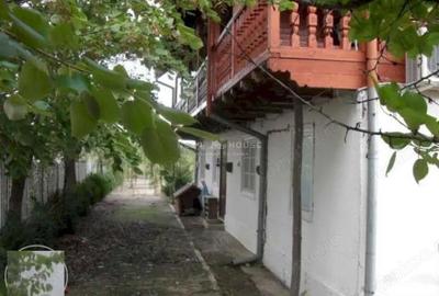 Teren de 2350 mp, în Izvorani - 2