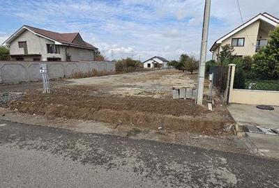 Teren de 700 mp, în Central - 3