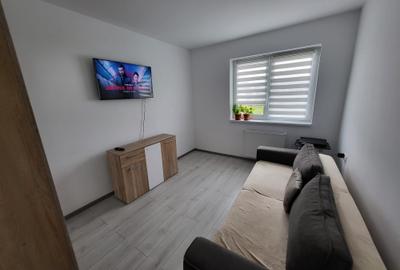 Apartament cu 3 camere decomandat, mobilat în Tractorul - 15