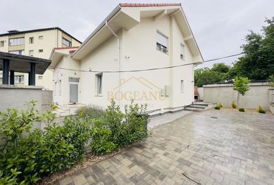 BG56-Casa Triplex-Zona Centrala