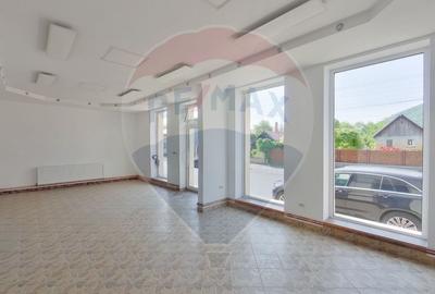 Spațiu comercial, de 125 mp, în Ultracentral - 2