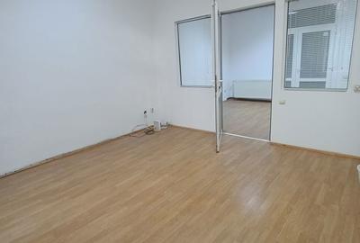 Spațiu comercial, de 45 mp, în Ultracentral - 2