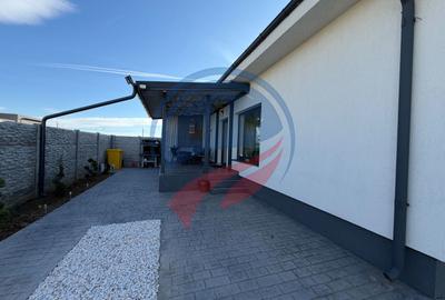 Casă individuală cu 4 camere cu Canalizare în Exterior Sud - 13