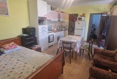 Teren Construcții intravilan de 2000 mp, în Livada - 1