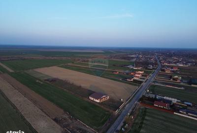 Teren de 12360 mp, în Vulturu - 5