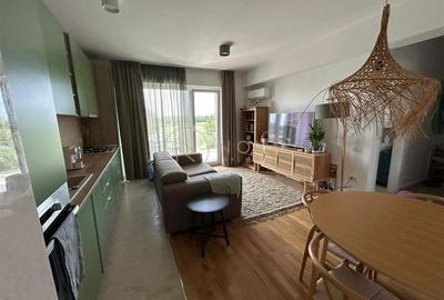 Apartament cu 3 camere decomandat, mobilat în Iancu Nicolae