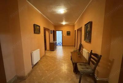 Casa cu teren de 526 mp in zona Lupeni - 7