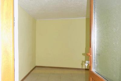 Casă cu 5 camere cu Teren 184 Mp în Central - 5