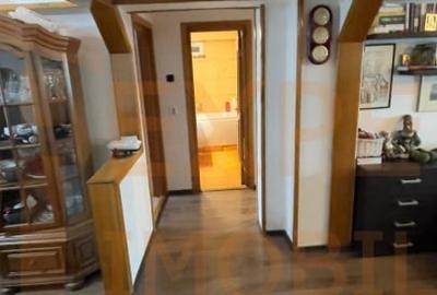Apartament 3 camere de vanzare, situat in zona Tomis II - Constanta - 11