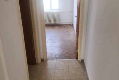 Apartament cu 4 camere semidecomandat în Apărătorii Patriei - 4