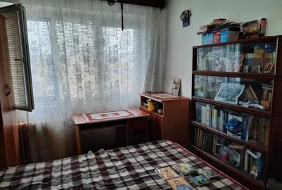 Apartament 3 camere Militari, langa metrou Lujerului, bloc reabilitat