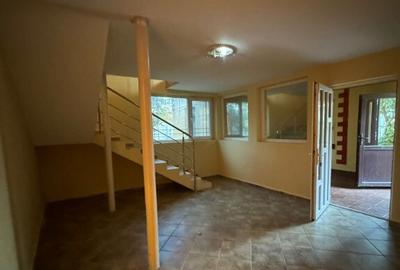 INVESTITIE - Imobil format din teren, 3 case si 1 piscina - 2