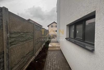 Casă cu 4 camere cu Teren 300 Mp în Giarmata - 2