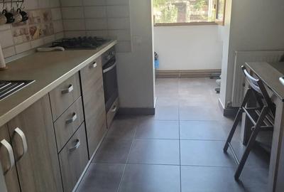 Inchiriez apartament 2 camere - 3