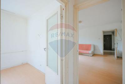 Apartament cu 2 camere de Vanzare, Etaj 1, zona Iosia - 13