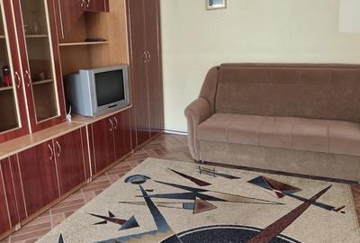 Garsonieră decomandată în Petros - 5