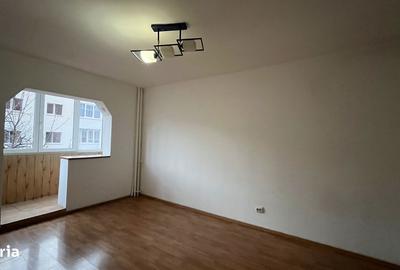 Garsonieră decomandată în Exterior Vest - 2