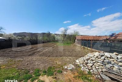 Teren de 5470 mp, în Schela - 2