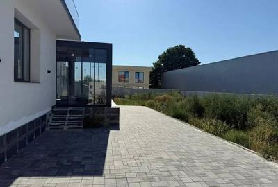 Casă cu 8 camere cu Canalizare în Dobroești - 5