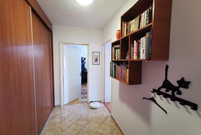 Apartament cu 2 camere decomandat, mobilat în Titan