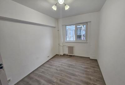 Apartament cu 4 camere decomandat în Rahova - 9