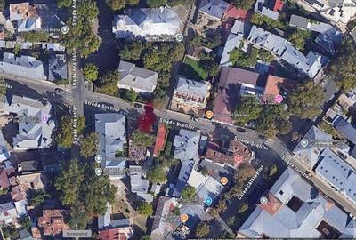 Casa in centrul orasului,curte generoasa - 10