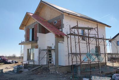 Casă individuală cu 4 camere cu Teren 539 Mp în Sud - 2