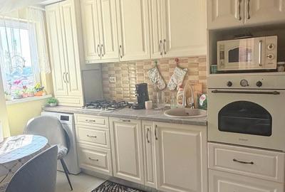 Apartament cu 3 camere decomandat în Central - 2