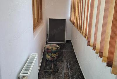 Apartament cu 2 camere decomandat în Școlilor - 1
