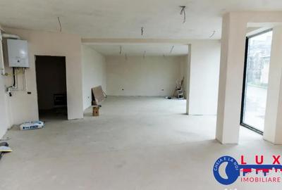 Spațiu comercial, de 69 mp, în Central - 6