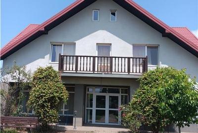 Casă individuală cu 10 camere cu Teren 700 Mp în Valea Lupului - 2