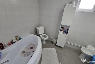 Casă cu 4 camere cu Teren 272 Mp în Central - 4